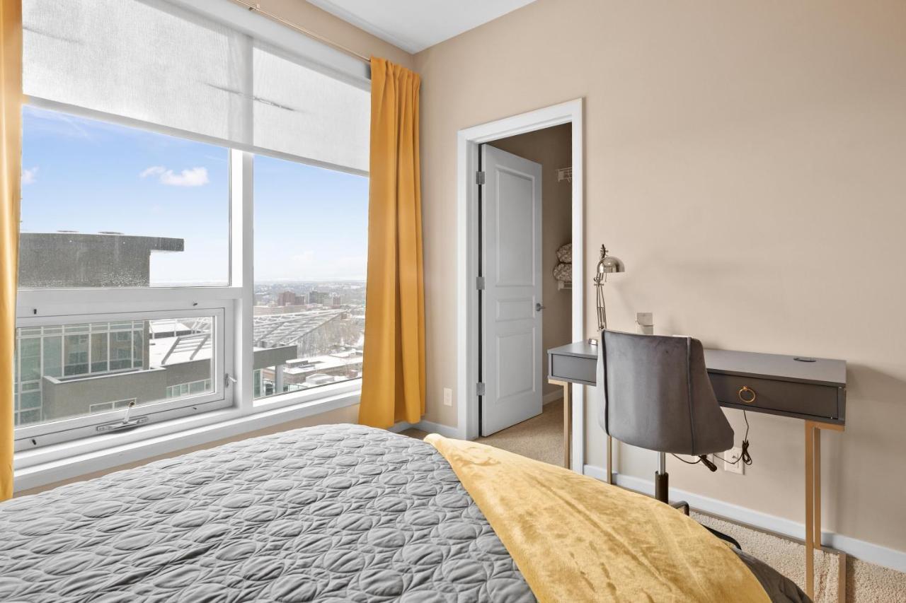 Stylish Downtown Condos By Globalstay Κάλγκαρι Εξωτερικό φωτογραφία